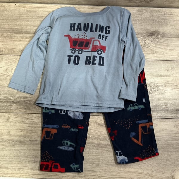 Boys · 5T · PJs