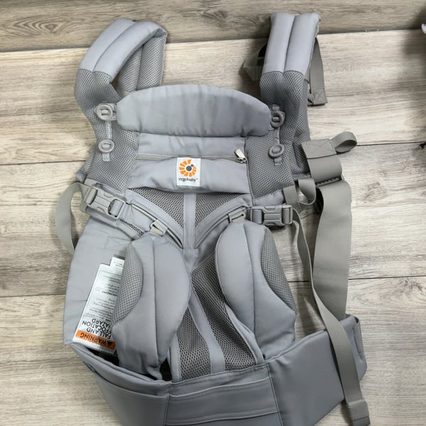 Baby carrier · Play condition