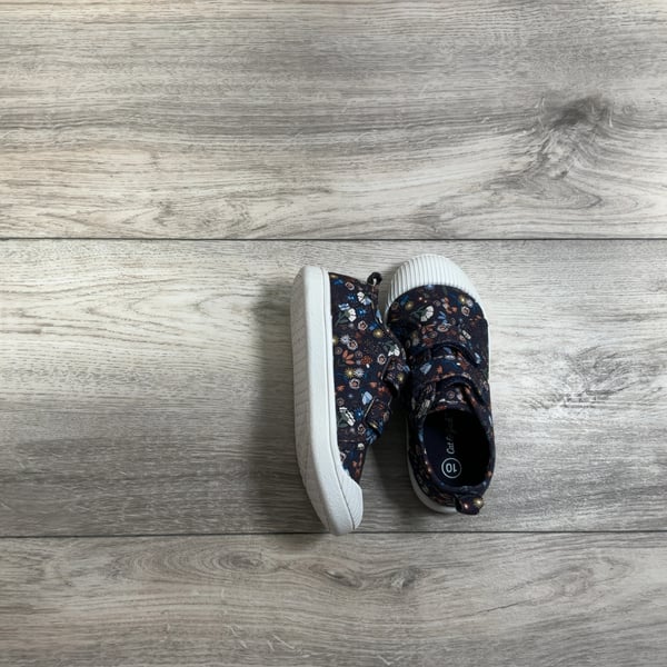 Girls · 10 · Sneakers