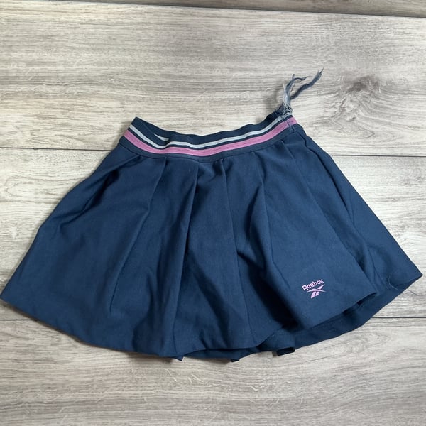 Girls · 8 · Skirts · Play condition