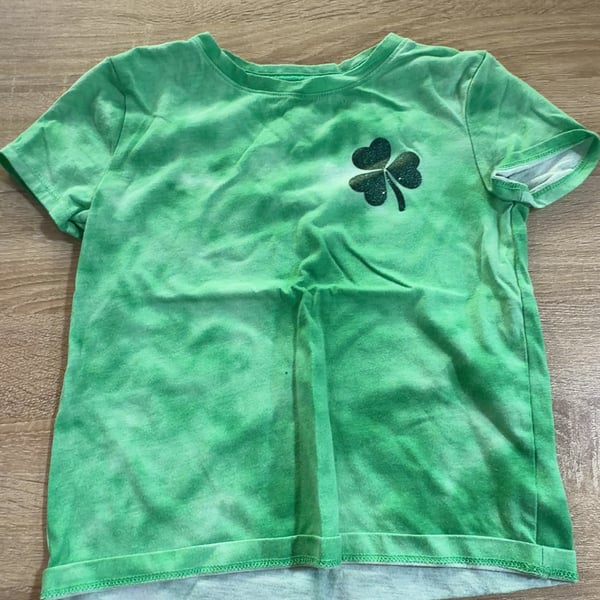Unisex · 8 · Shirts