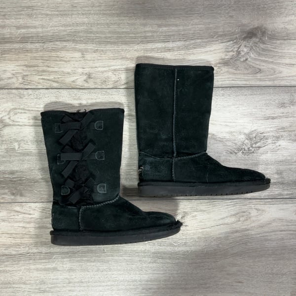 Girls · 1 · Boots