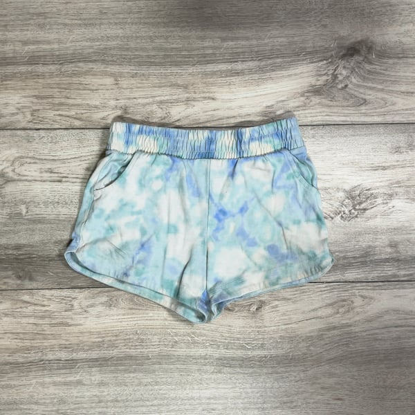 Girls · 6 · Shorts