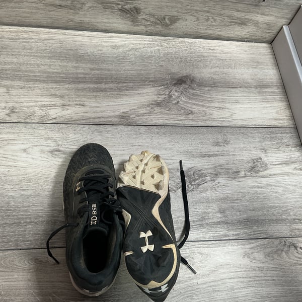 Boys · 3.5Y · Sneakers