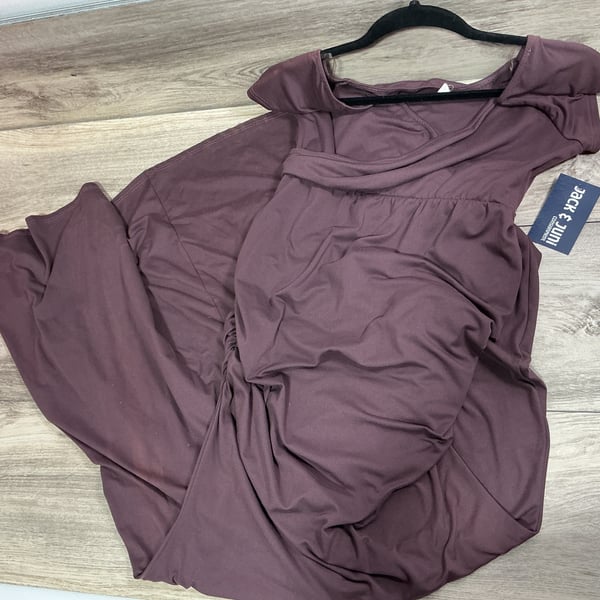 M · Dresses