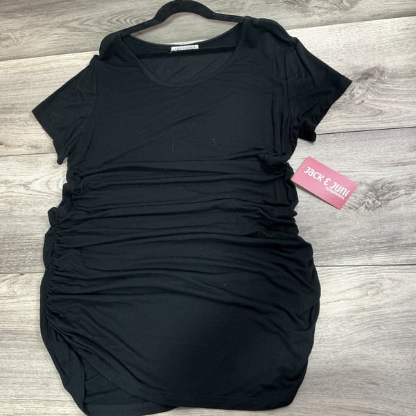 M · Dresses
