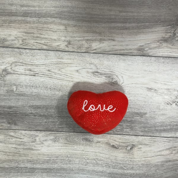 Heart Pillow · Play condition