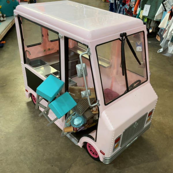 Our Generation Ice Cream Truck W/ accessories
