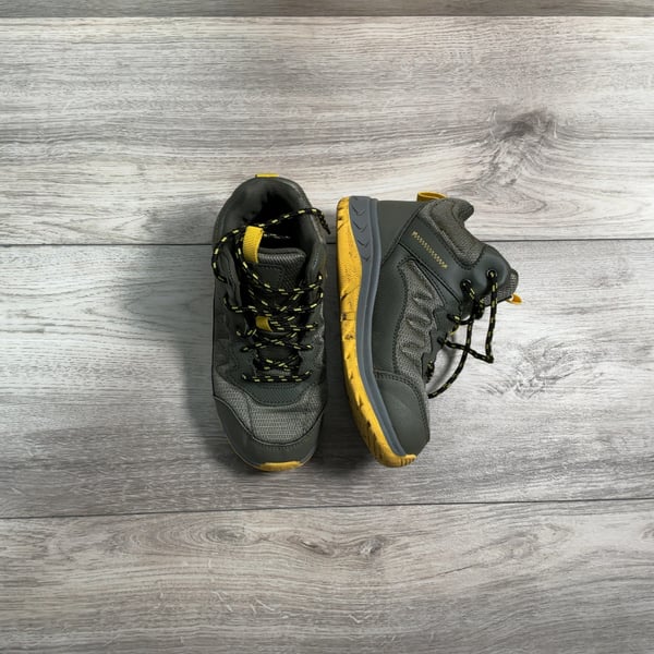 Boys · 13 · Boots