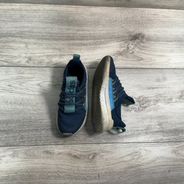 Boys · 12 · Sneakers
