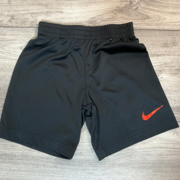 Boys · 4T · Shorts · Play condition