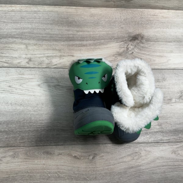 Boys · 9 · Boots