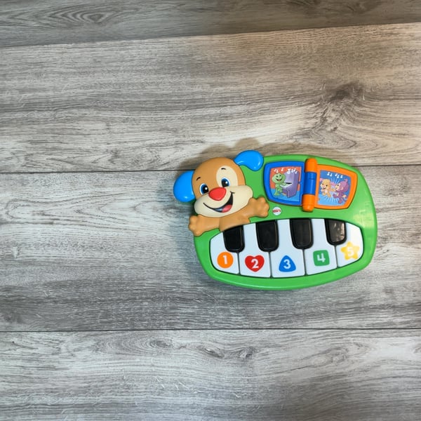 FISHER PRICE - Keyboard Shapes and Counting