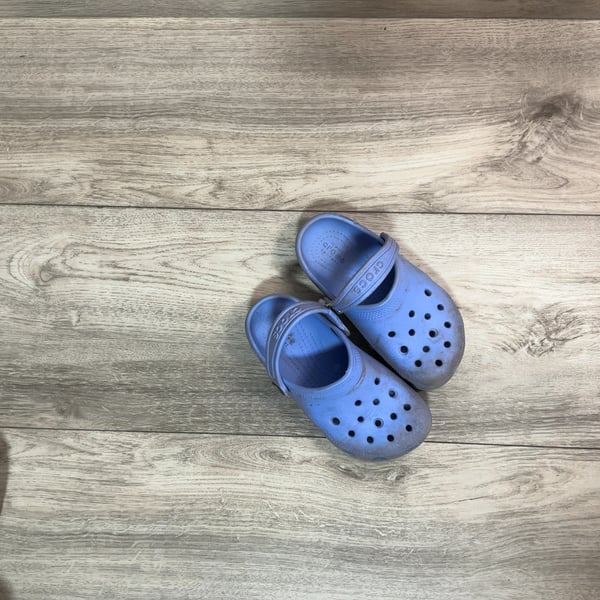 Girls · 11 · Slippers