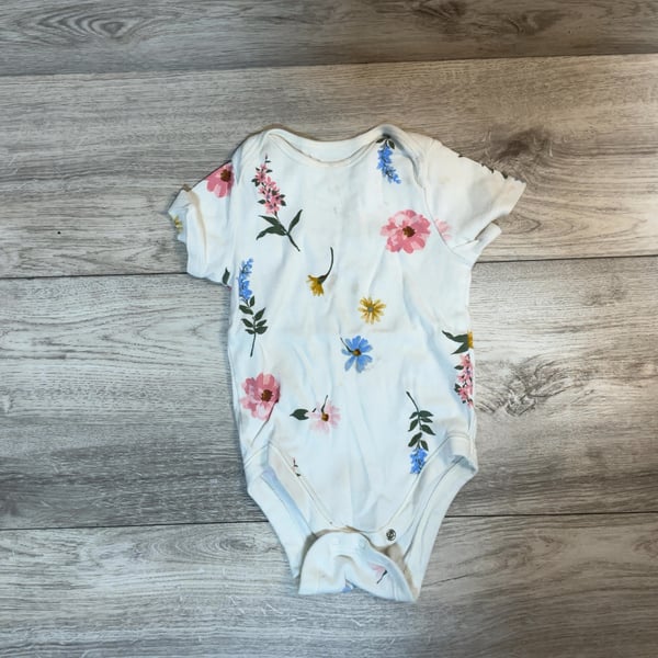 Girls · 18M · Onesies · Play condition
