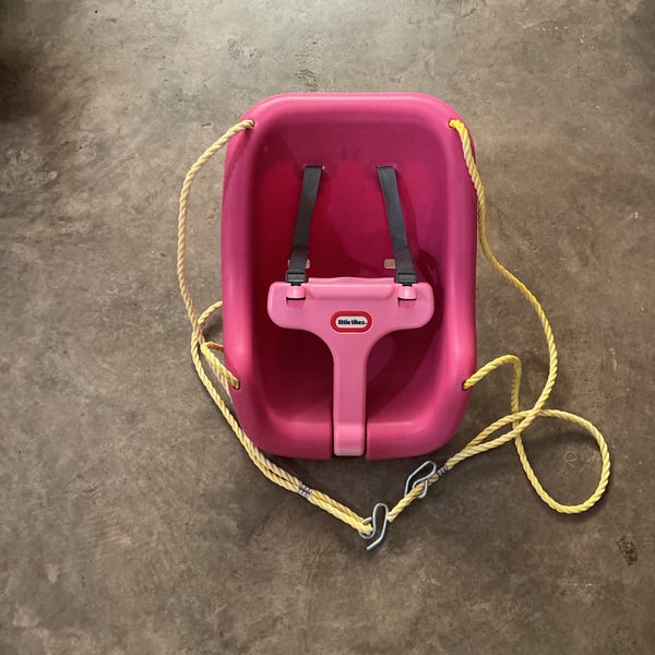 Little Tikes 2-in-1 Snug n’ Secure Swing ( Pink)