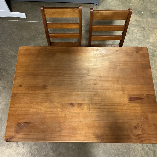 Lipper Rectangular Table Chair Set