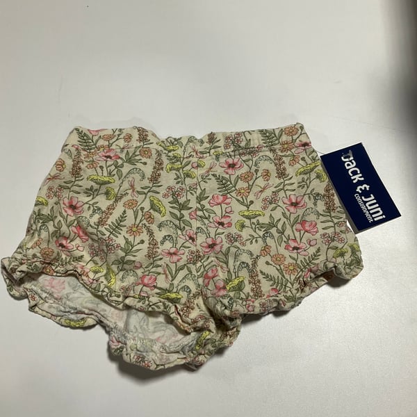 GIRLS - Size 7 - Shorts
