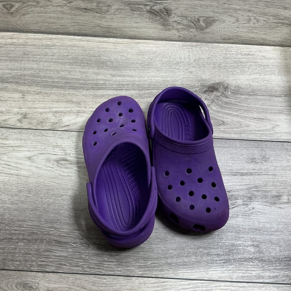 GIRLS - Size 3 - Crocs