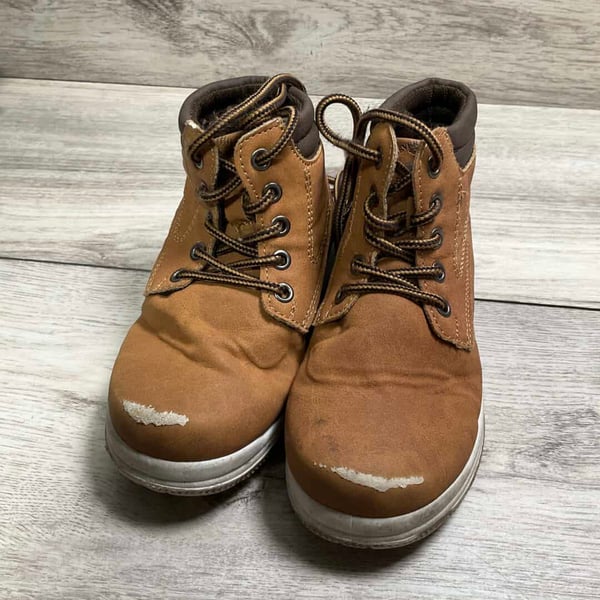 BOYS - Size 11 - Boots