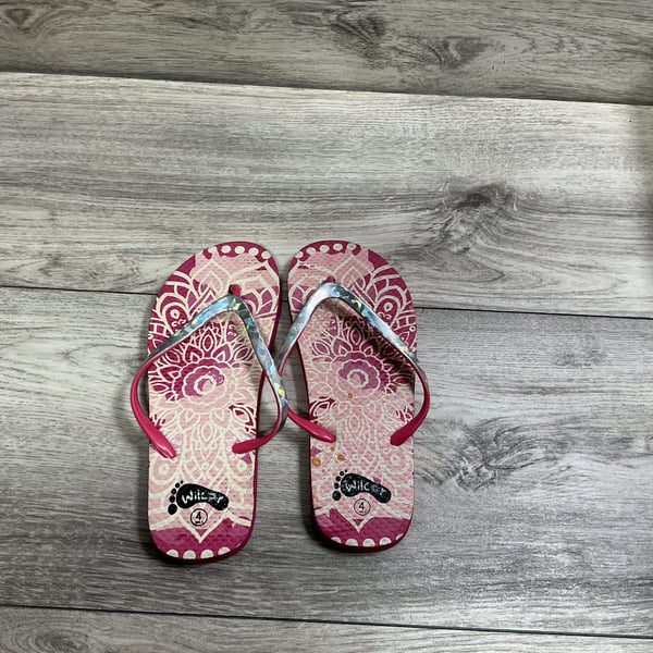 GIRLS - Size 4 - Flip Flops