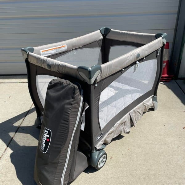 Lullaby® Portable Playard w/ Infant Attachements & Rolling Carry Bag, Overall Great Condition, but pad cover needs cleaning!