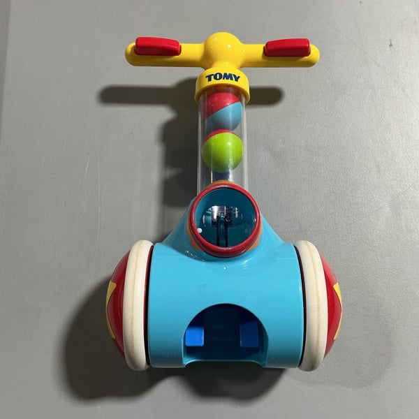 TOMY Pic and Pop Walker Toy with Ball Launche - VINTAGE