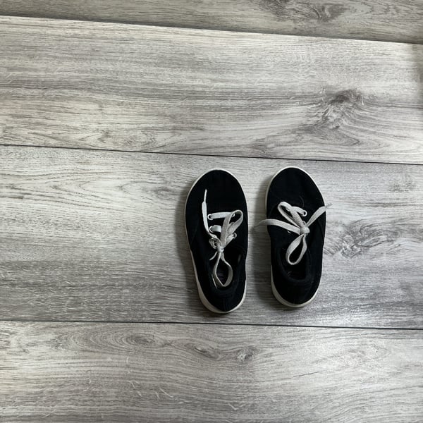 BOYS - Size 6 - Shoes