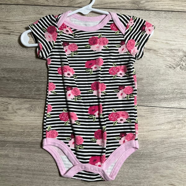 GIRLS - 6/9 Month - Onesie
