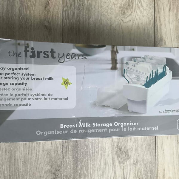 The First Years Breast Milk Storage Organizer - NEW