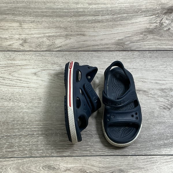 BOYS - Size 7 - Crocs