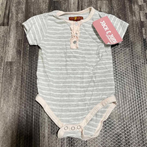 GIRLS - 6/9 Months - Onesie