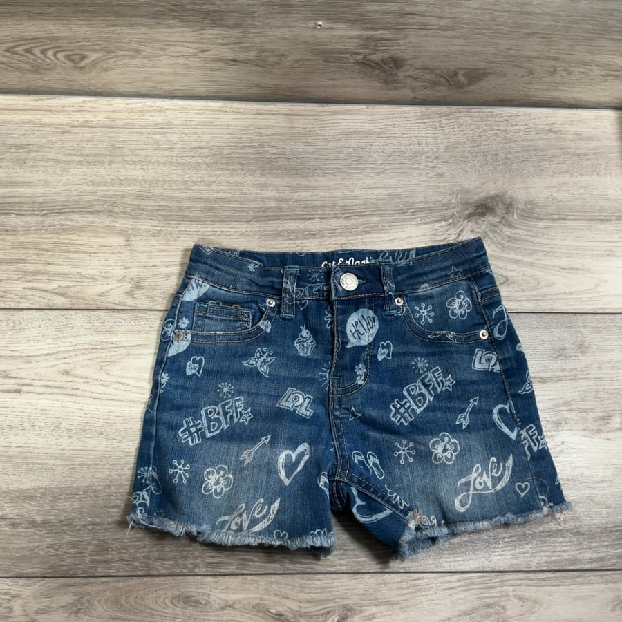 Girls · 6 · Shorts
