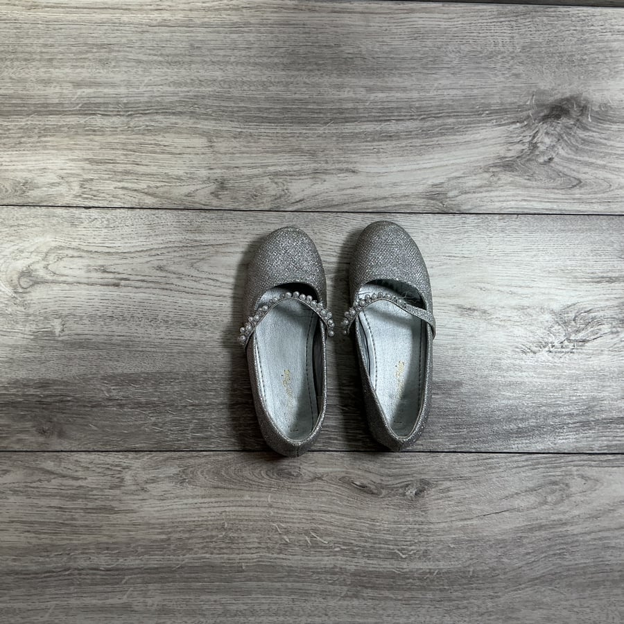 Girls · 12 · Sandals · Play condition