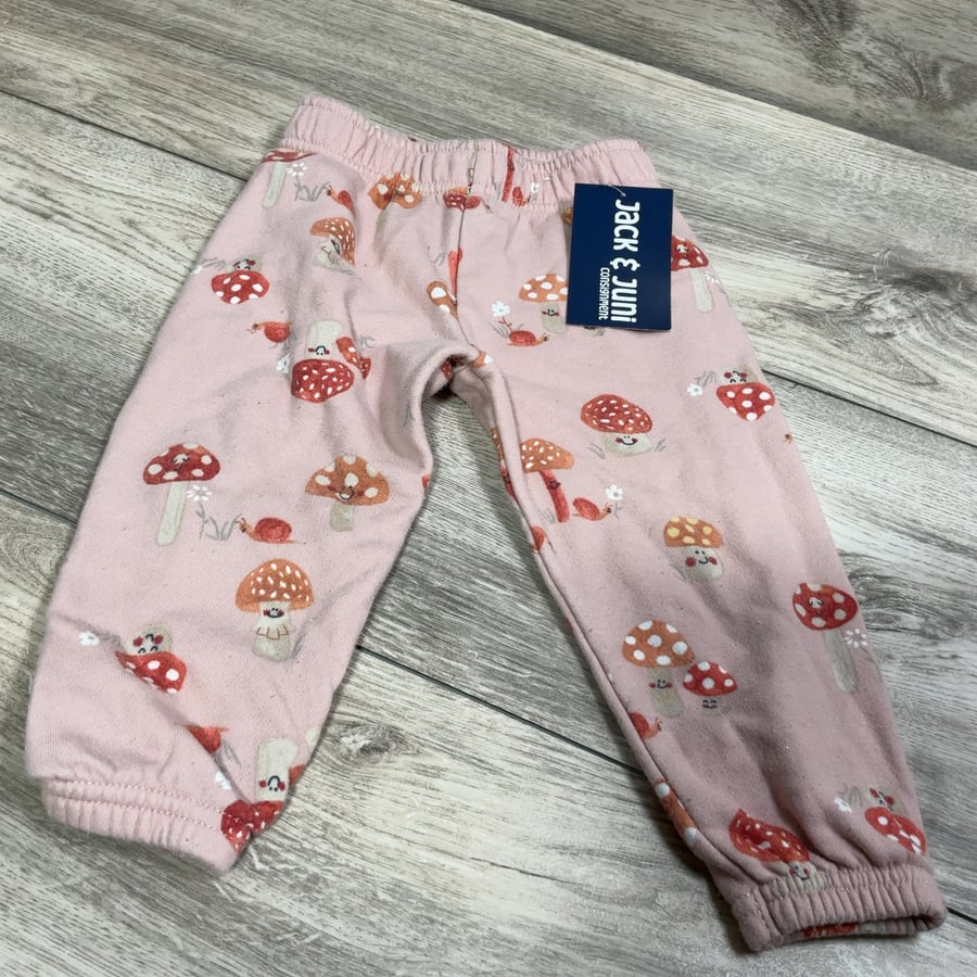 Girls · 18M · Pants · Play condition