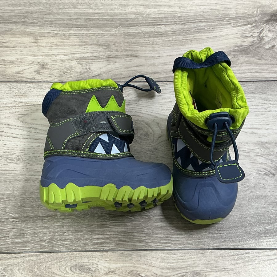 BOYS - Size 5 - Thermal Boots