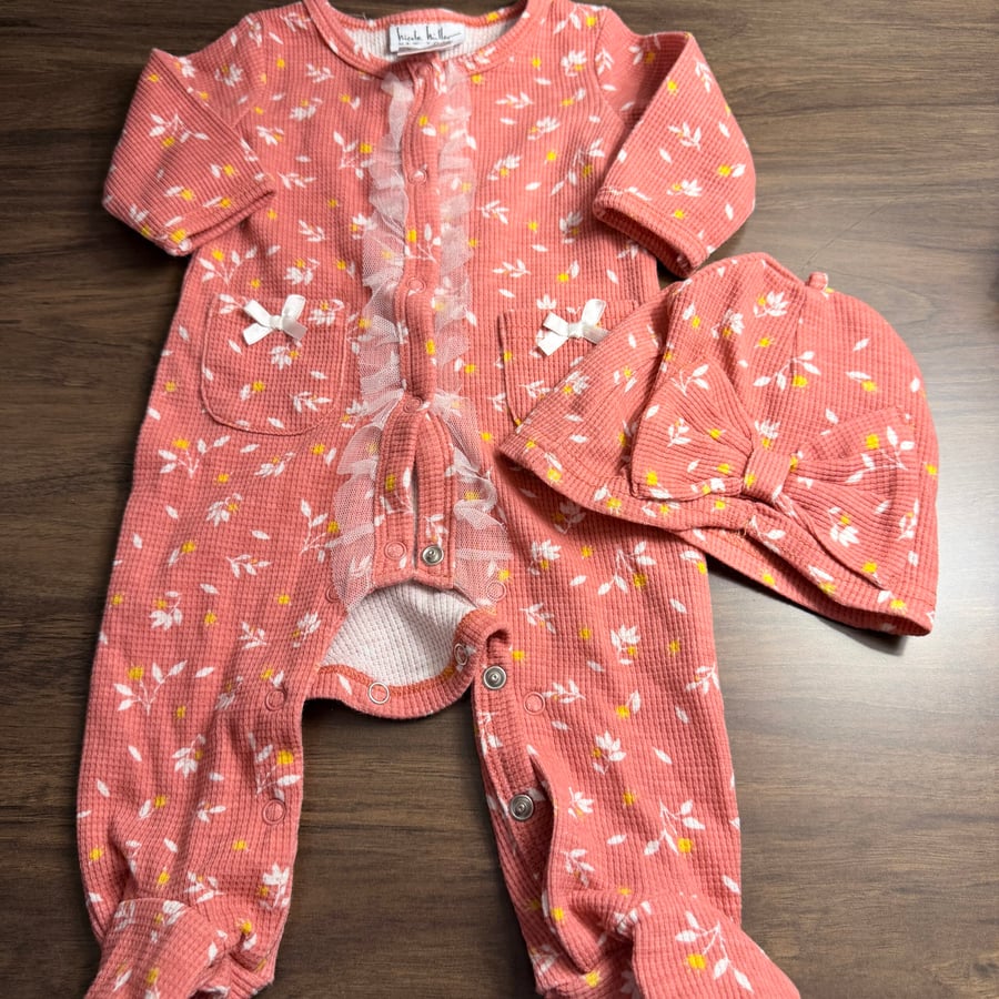 GIRLS - 0/3 Month - Sleeper with Hat