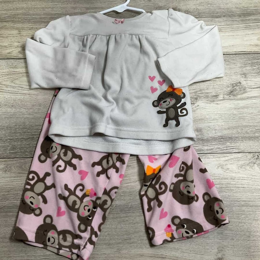 GIRLS - 2T - PJ's - Play Clothes Condition