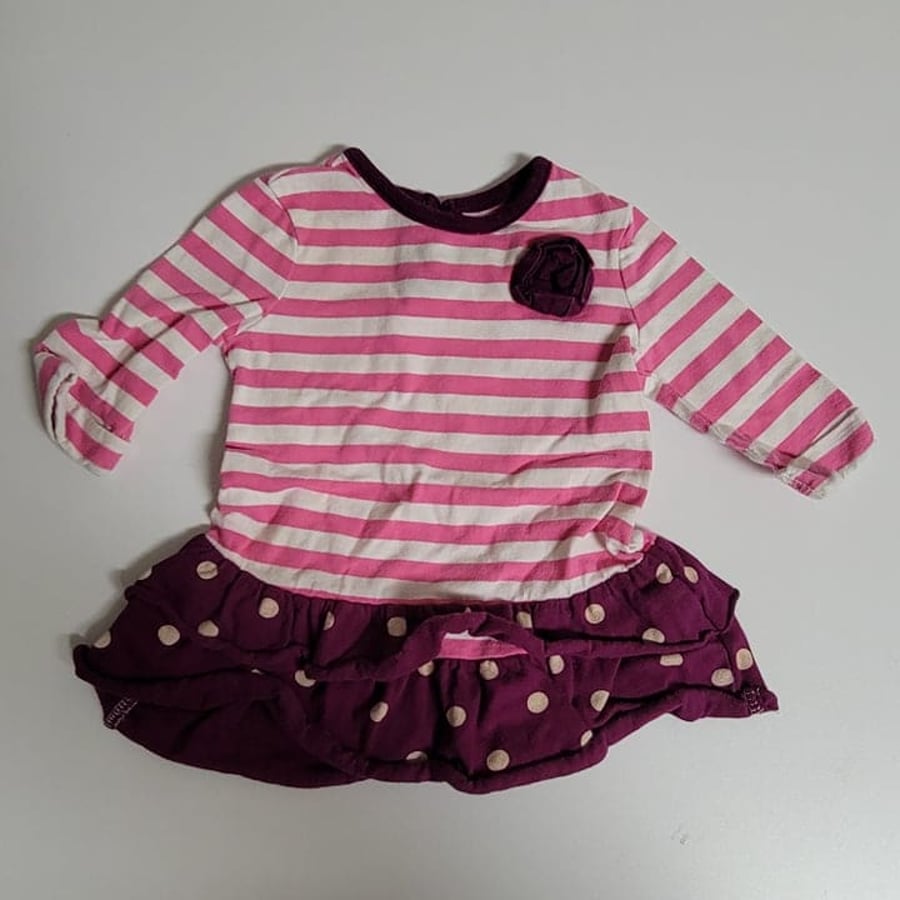 GIRLS - #167 - 6/9 Months - Onesie