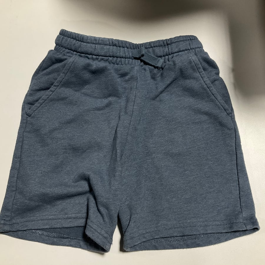 BOYS - Size 8 - Shorts