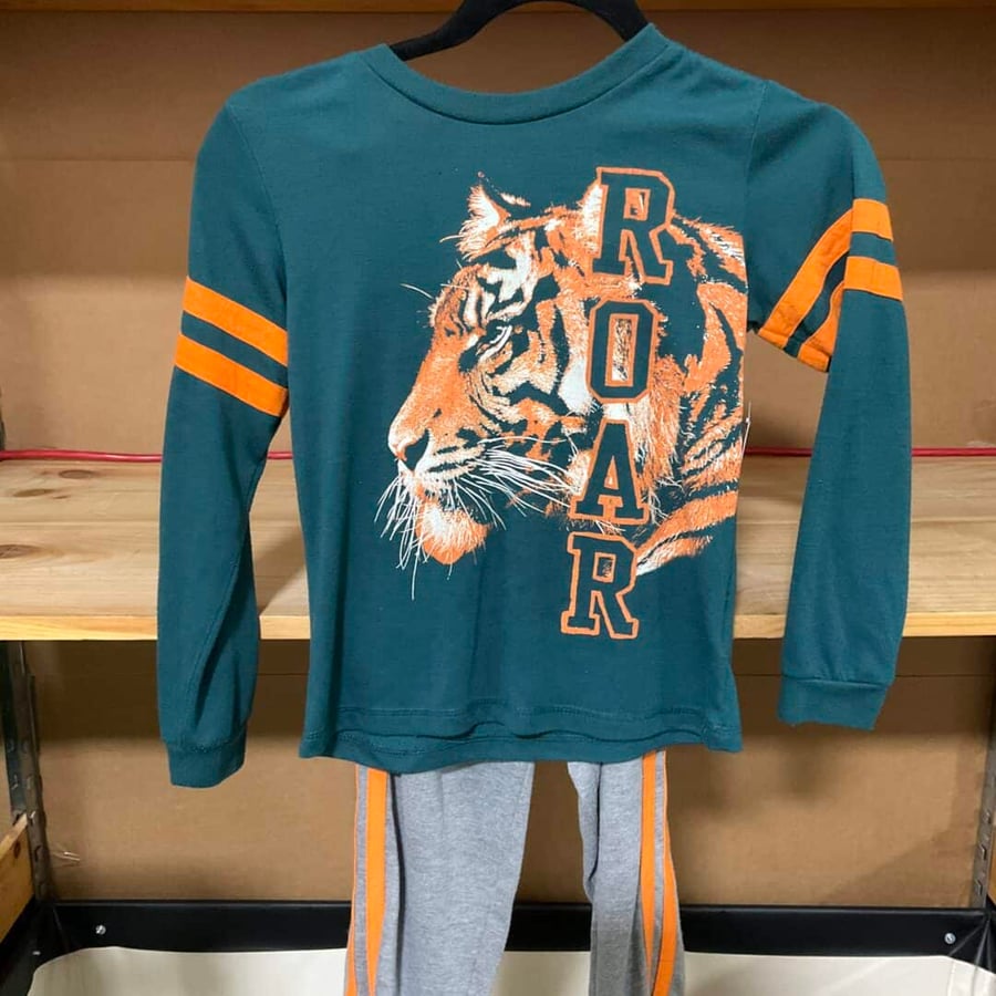 BOYS - Size 8 - Outfit