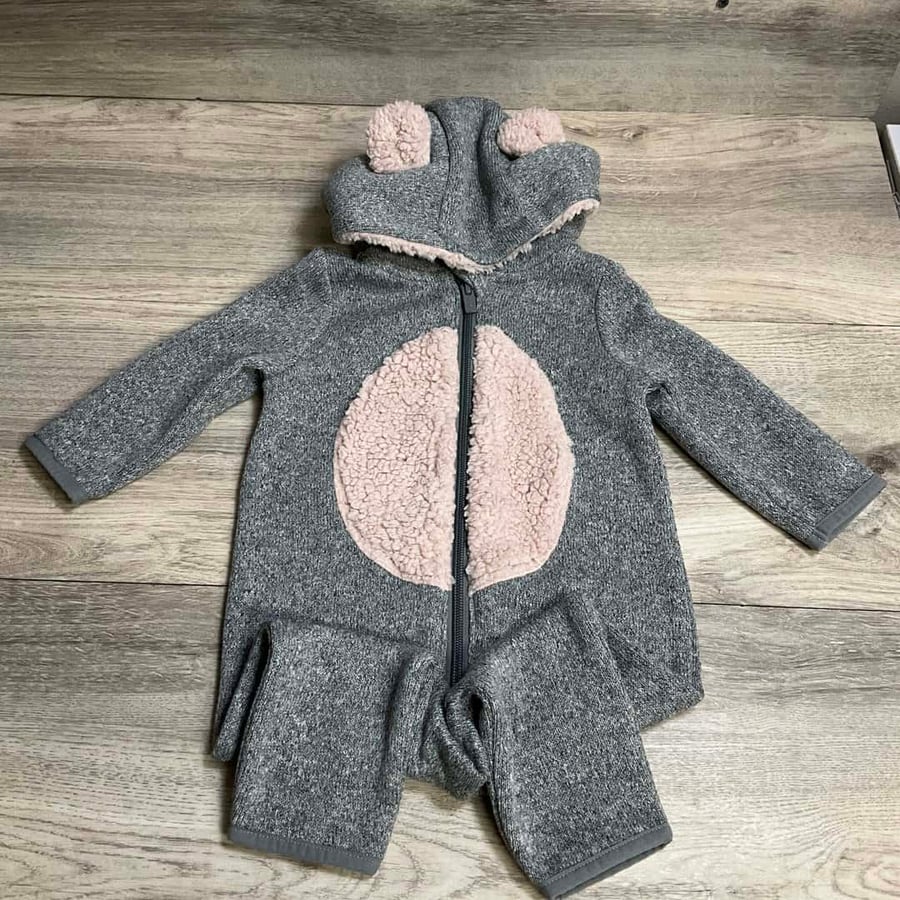 BOYS / GIRLS - 6/12 Months - Winter Suit