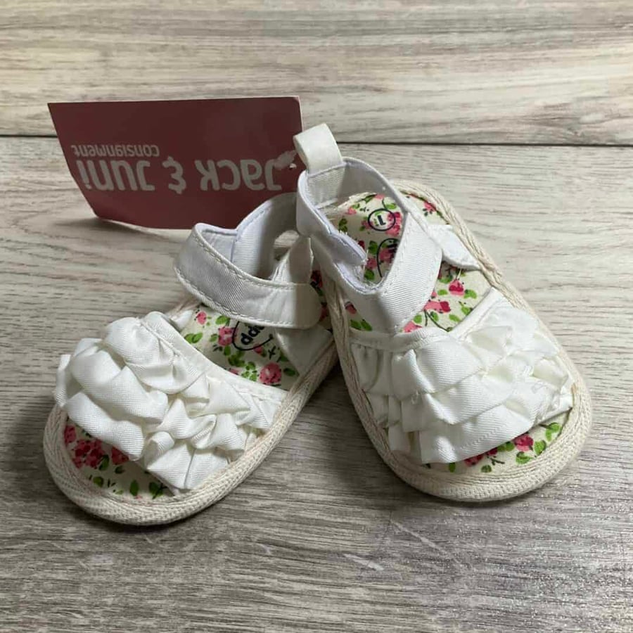 GIRLS - Size 1 - Crib Shoes