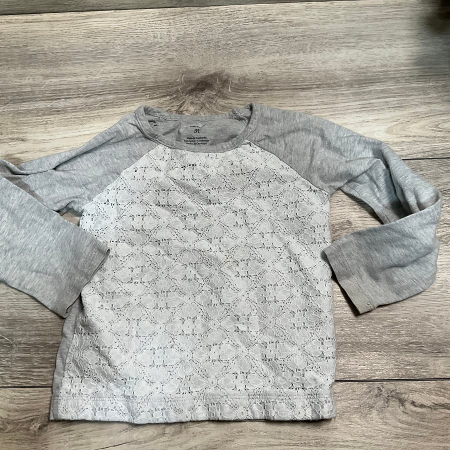 GIRLS - 3T - Shirt - Semi -Play Condition
