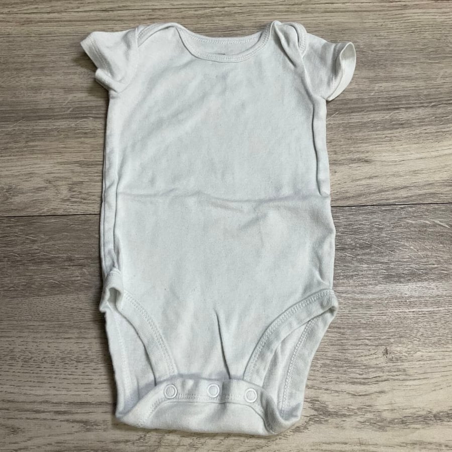 BOYS / GIRLS - 3 Months - Onesie