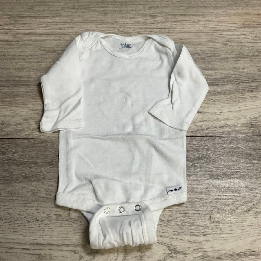 BOYS / GIRLS - 6/9 Months - Onesie