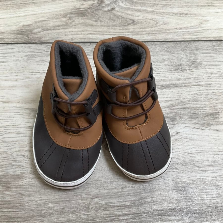 BOYS - Size 2 - Boots
