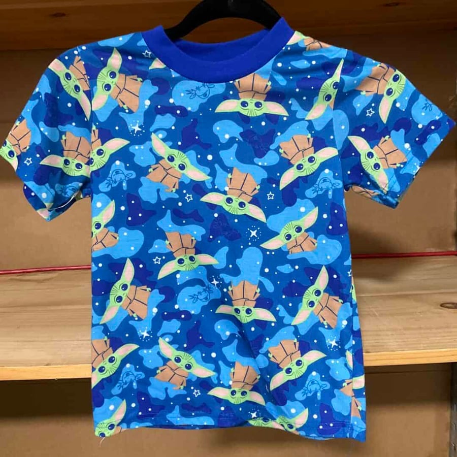 BOYS - Size 6/7 - Shirt