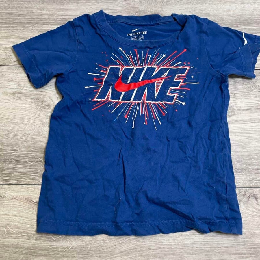 BOYS - Size 6 - Shirt