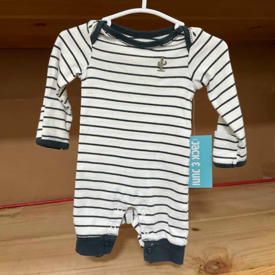 BOYS - Newborn - Jumper - Play Clothes Condition